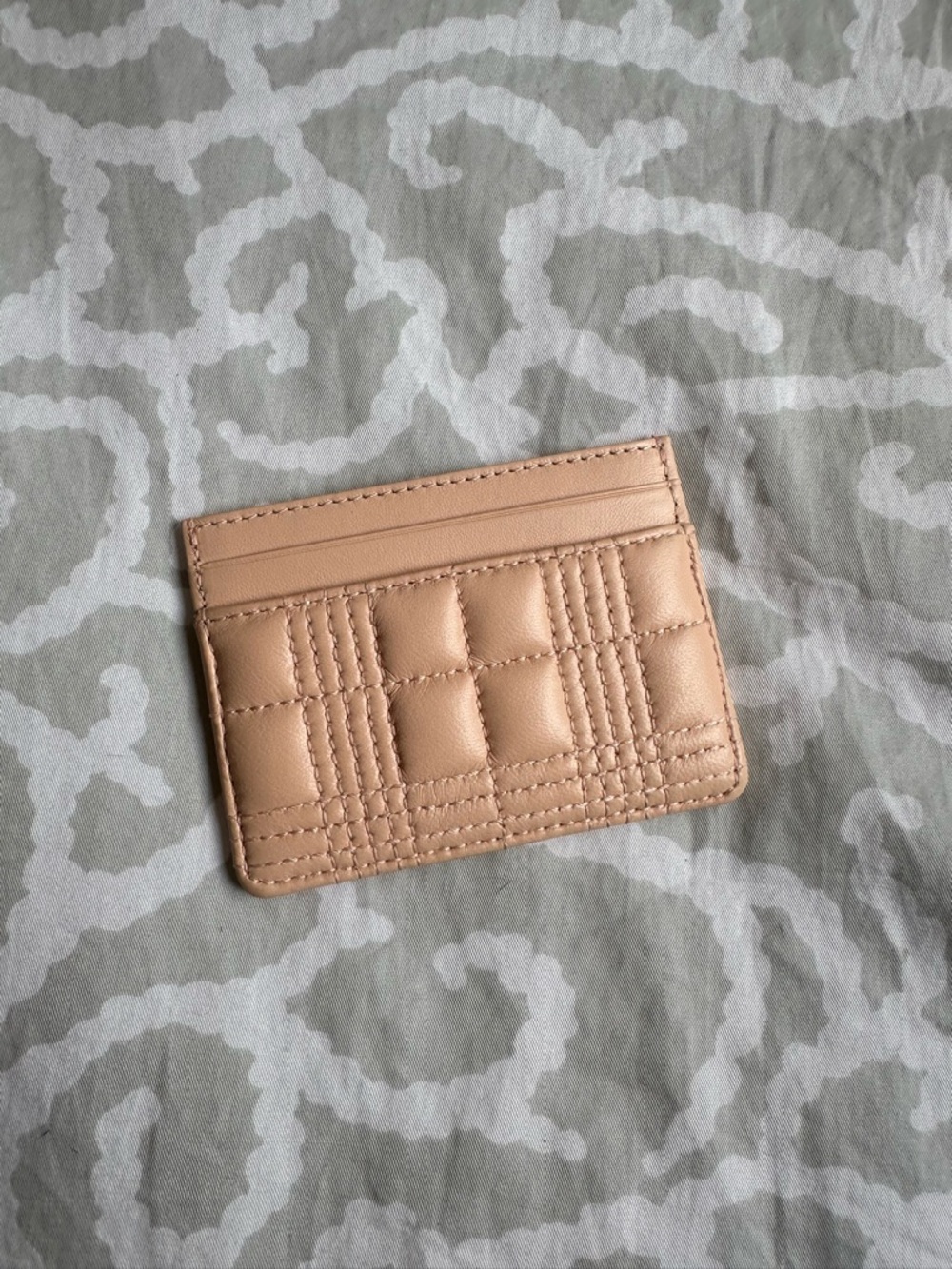 Burberry Blush Pink Quilted TB Logo Card Holder - Picture 2 of 4